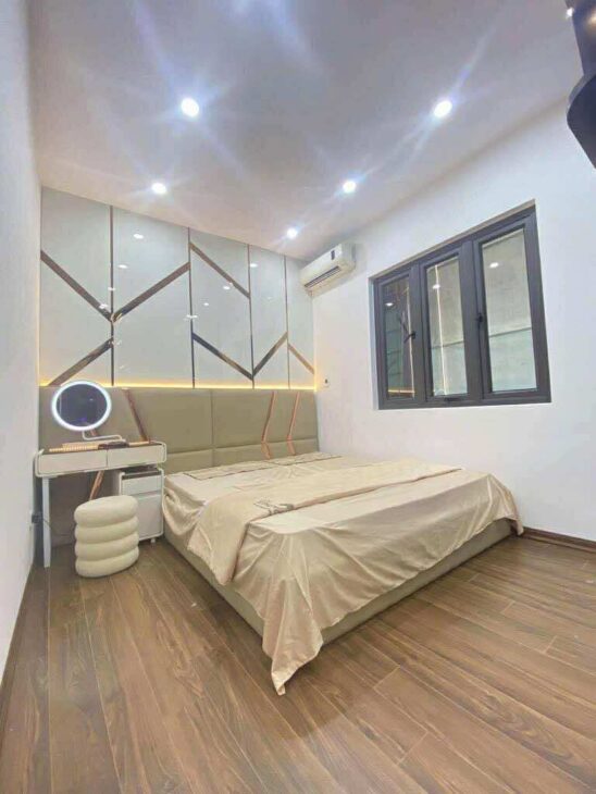 Mai Động, Hoàng Mai, Nhà 5 Tầng 3 Ngủ Nội Thất Xịn Mịn, Chào 5,1 Tỷ