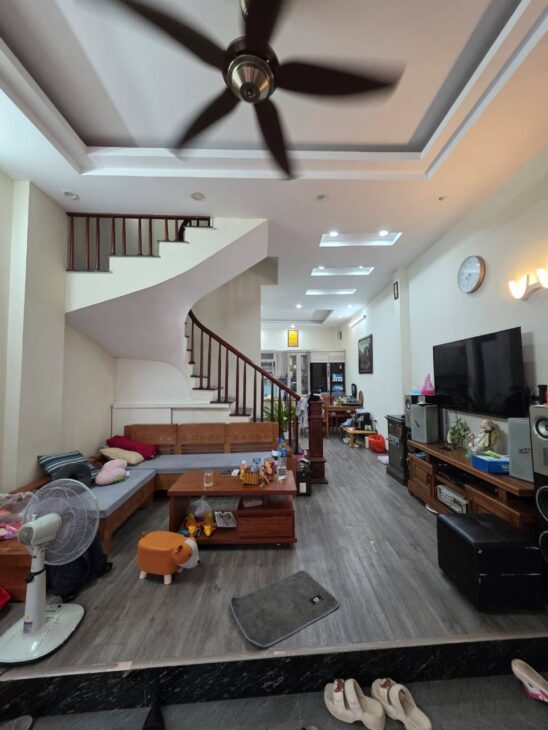 Nhà Đẹp Ngọc Thuỵ cực hiếm 45m2 full NT chỉ 5 tỷ bán gấp