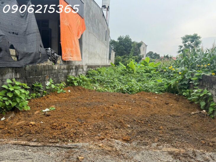 CC Tôi cần bán lô đất 130.5m2, tại Văn Sơn, Hoàng Văn Thụ, Chương Mỹ, dt thực tế 136m2, ngõ thông,