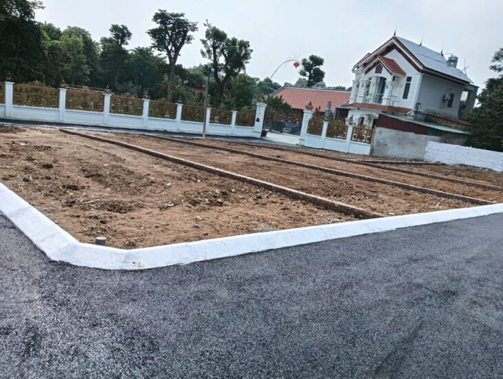 Cần bán đất nền Láng Hòa Lạc 100m2 giá 2.35 tỷ – vị trí trung tâm, dân cư đông, gần chợ Nguyễn