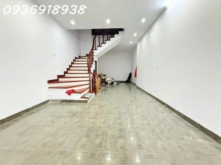 Chỉ 19 tỷ-gara ô tô-phân lô VIP nhất Hoàng Quốc Việt, Cầu Giấy, HN