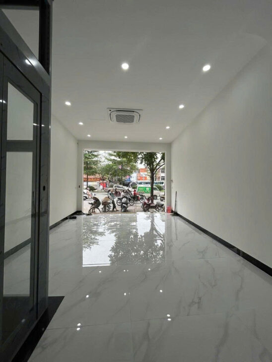 🌟 Mặt Phố Trường Chinh, Sát Ngã Tư Sở, 40m2 6 Tầng Thang máy, MT 5m, Chỉ 25.9 Tỷ 🌟