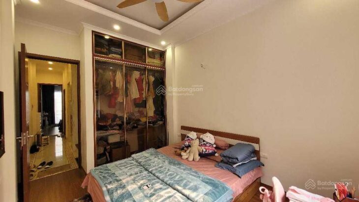 Bán nhà Kim Giang DT 48m2 x 5T, ngõ nông,oto đỗ gần,cực đẹp,thoáng, ở luôn, giá 7.86 tỷ