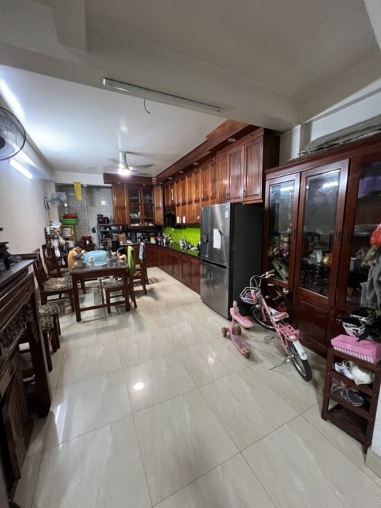 THẠCH BÀN,LONG BIÊN 14tỷ 70m,VỈA HÈ,GARA KINH DOANH,Ô TÔ,CHO THUÊ PHÙ HỢP