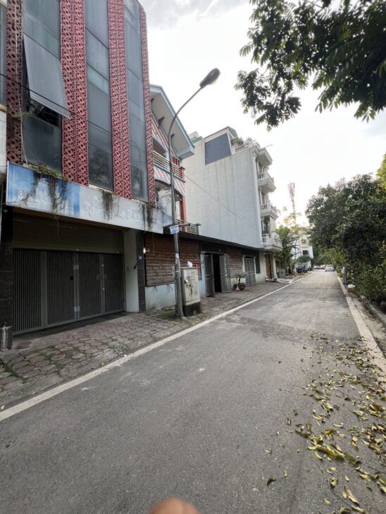 THẠCH BÀN,LONG BIÊN 14tỷ 70m,VỈA HÈ,GARA KINH DOANH,Ô TÔ,CHO THUÊ PHÙ HỢP