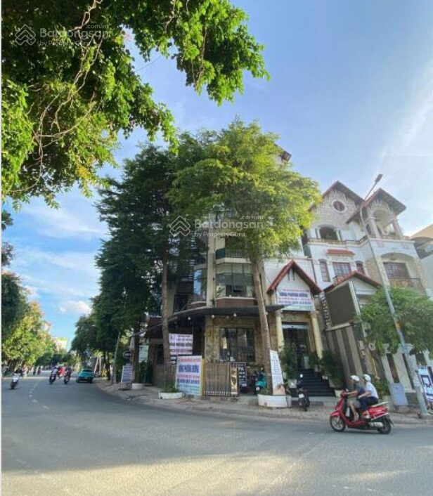 Siêu phẩm, Biệt thự 2MT 46 – 48 Diệp Minh Châu, P.TSN, Tân Phú. Dt 13.7×17.6m2 (165m2) Giá 33.5 tỷ