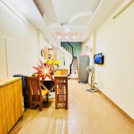 Bán nhà Yên Hoà, Cầu Giấy, ngõ thông 2 thoáng, 30m2, 5 tầng, chỉ 8.9 tỷ