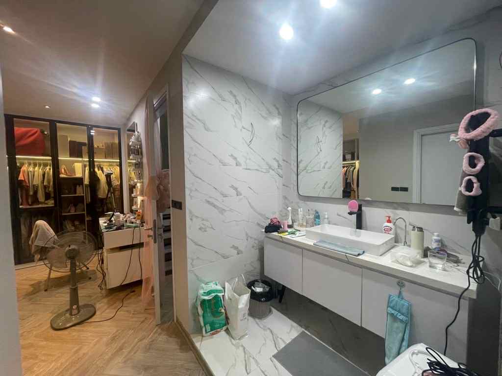 bán biệt thự sân vườn Ngọc Thụy, 190m x 4 tầng, mặt tiền 7.6m, ôtô tránh, nở hậu