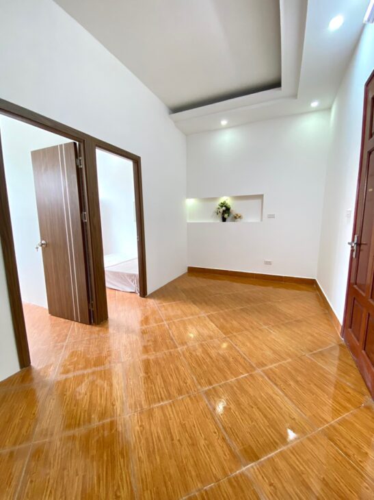 Cho thuê 2PN 1PK cực đẹp, cửa sổ thoáng giá rẻ Ngõ 191 Phạm Văn Đồng