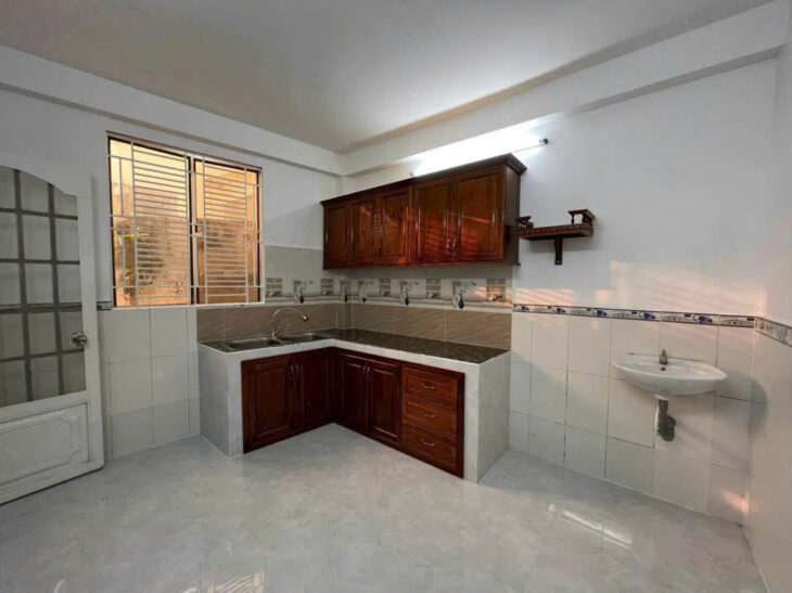 Nhà 5 triệu 2 phòng ngủ Tầm Vu thông thoáng