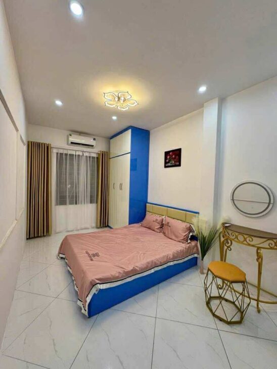 Sát Bách-Kinh-Xây, Trung Tâm Hai Bà Trưng Nhà Đẹp Ở Ngay Nhỉnh 5 Tỷ