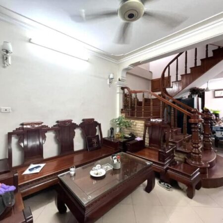 NHÀ TRẦN CUNG – 44M2 x 5 TẦNG – GẦN BV E – GIÁ 7,6 TỶ