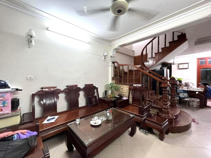 NHÀ TRẦN CUNG – 44M2 x 5 TẦNG – GẦN BV E – GIÁ 7,6 TỶ