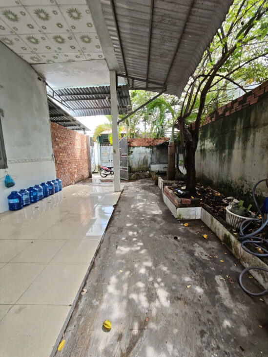 Nhà 6 triêụ 4 phòng ngủ Võ Văn Kiệt nơi có khuôn viên