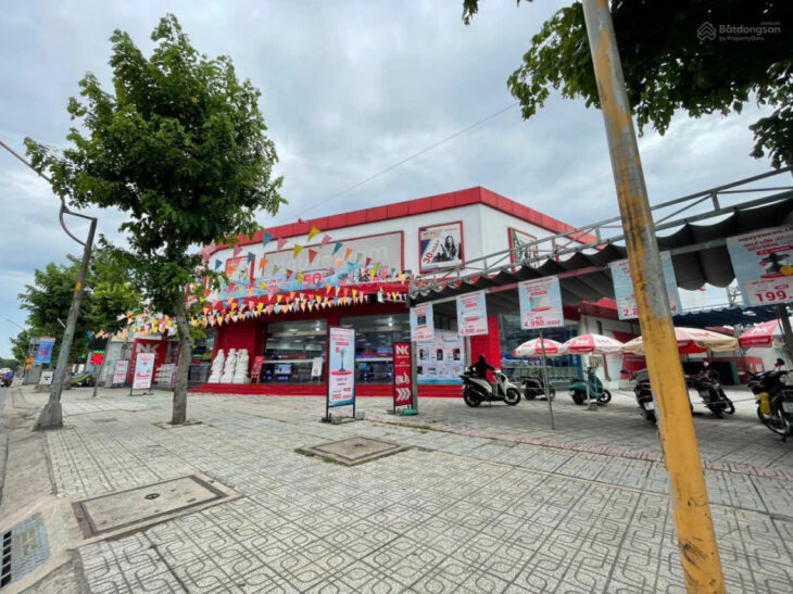 Cho thuê nhà 3MT Số 855 Quang Trung, P8, Gò Vấp. DT 40x60m trệt lầu, 5000m2 giá 499 triệu