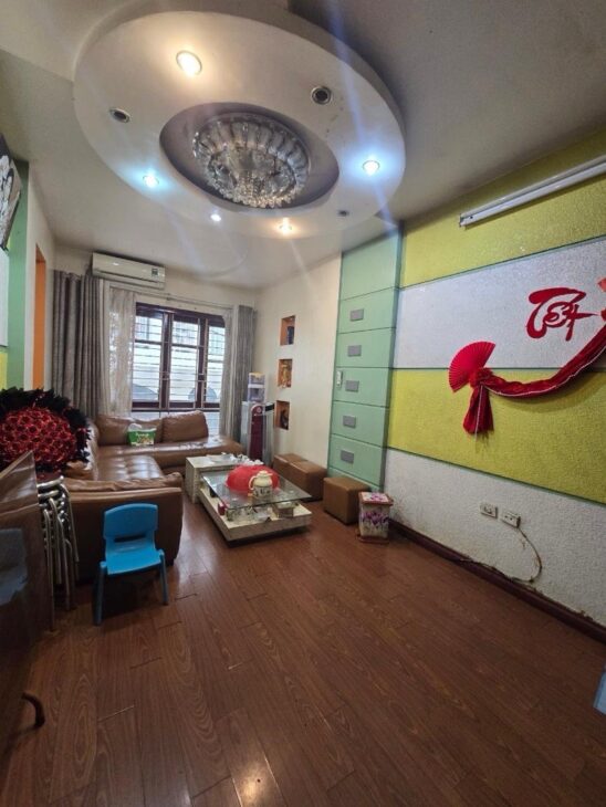 THÁI HÀ- ĐỐNG ĐA- MẶT NGÕ Ô TÔ TRÁNH-2 THOÁNG-DT 47M2-NỞ HẬU-KD-GIÁ CHỈ 17.5 TỶ.