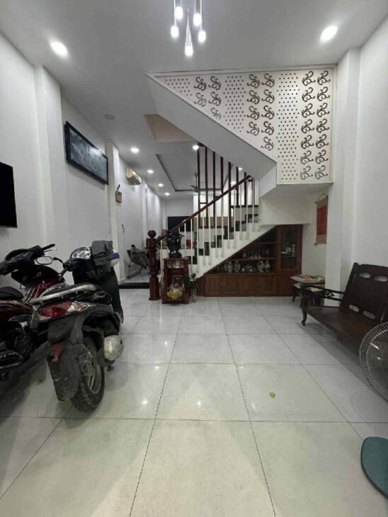 NGAY VÒNG XOAY PHÚ LÂM – HẺM XE HƠI THÔNG, GẦN MT ĐƯỜNG BÀ HOM, NHÀ 4 TẦNG ĐÚC KIÊN CỐ – NHỈNH 7 TỶ