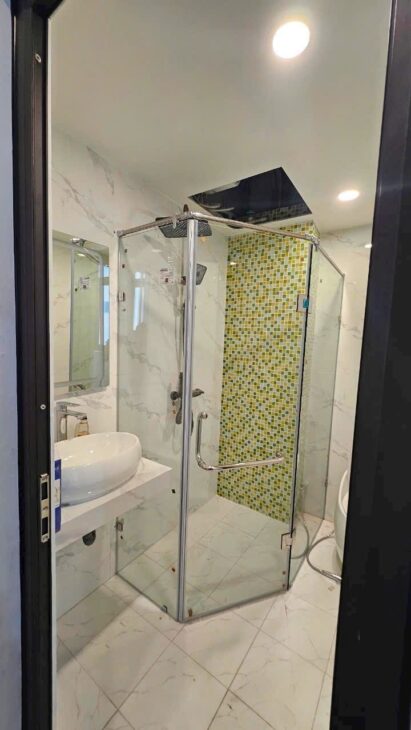 Chỉ 5.6 Tỷ – Nhà 5 Tầng Đẹp Gần ĐH Công Nghiệp – DT 35m², Ngõ 5m Ô Tô Tránh!