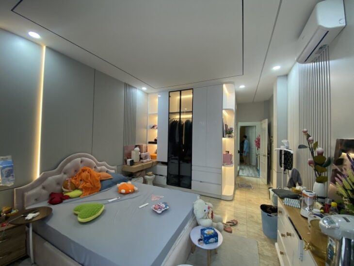 Bán nhà 3 tầng, 4PN, 5WC, 68m², 8.15 tỷ, Q.9, sổ hồng