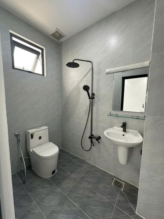 Bán nhà 5 tầng 88m2 mặt tiền đường 12, đang cho thuê 20tr, 14,5 tỷ