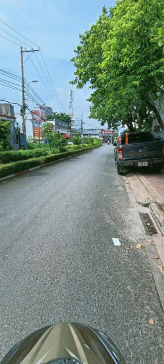 BÁN ĐẤT GẦN NGÃ BA MỸ THÀNH, Q9 – NGANG KHỦNG 10M- 110M2 – HXH 5M- 3 TỶ X