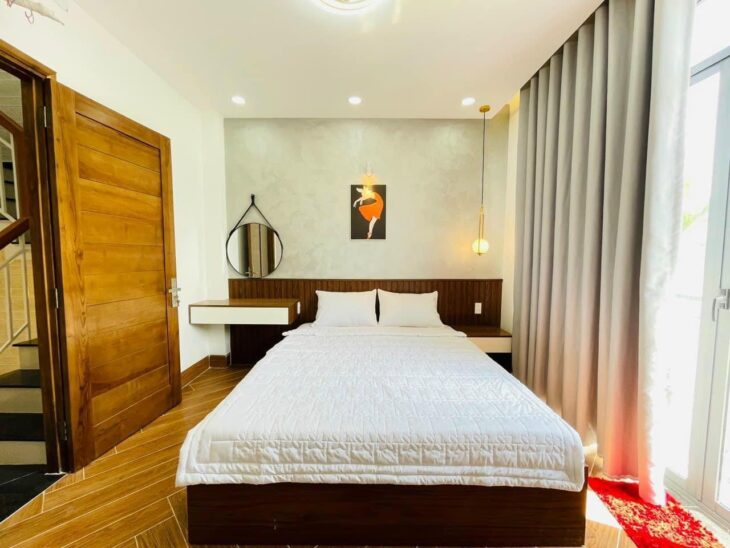 Bán nhà HXH 8m Dương Quảng Hàm, P6 Gò Vấp. DT: 20mx28m, CN: 548m2. Giá bán: 63 tỷ TL
