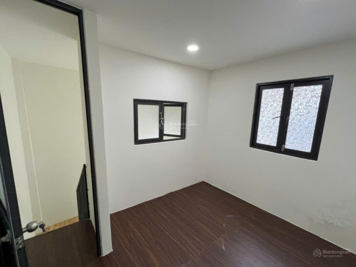 Cần bán gấp nhà hẻm Phương Sài – Full thổ cư, giá cực tốt