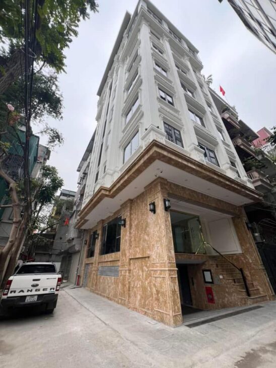 Tòa Apartment (Căn Hộ Dịch Vụ)-Lô Góc Hoàng Quốc Việt 73/110mx9Tầng,MT 6.6m 48.8 Tỷ