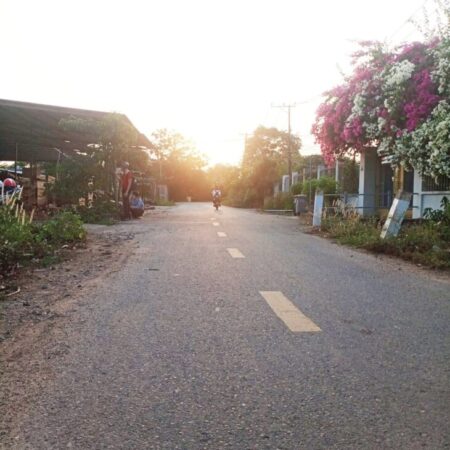 🚨 **Bán gấp đất mặt tiền nhựa đẹp – Trảng Bom – thổ cư toàn bộ, sổ riêng 🏡 – Giá chỉ 1 tỷ 250 còn