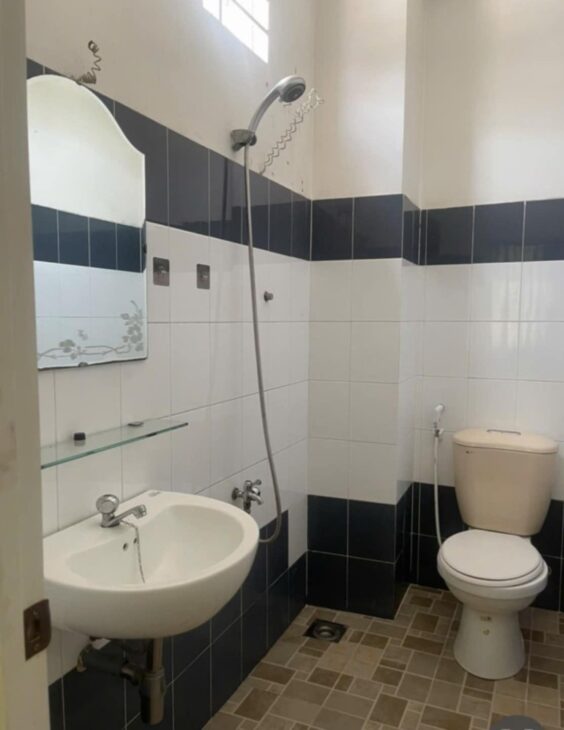 Bán nhà mặt phố Q.9, 55m², 3 tầng, 4PN, 5.9 tỷ, sổ hồng