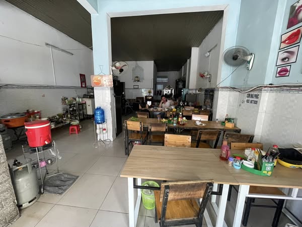 Quận 12 ! Nhanh còn ! SANG QUÁN CƠM MT GIỮA 2 TRƯỜNG HỌC VÀ ĐƯỜNG CỰC ĐÔNG SẦM UẤT, Tel :