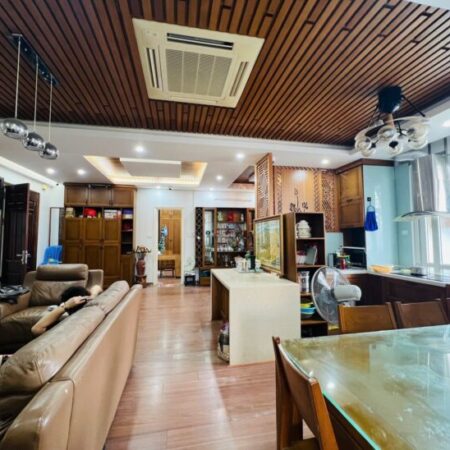 💥💥Chung cư 335 Cầu Giấy 125m 3PN, Thoáng 2 mặt, Vị trí trung tâm, 8.8 tỷ