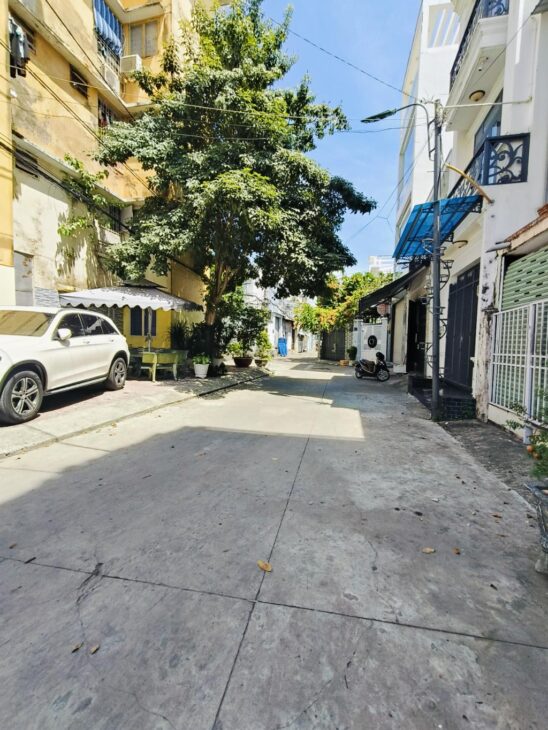 Mặt tiền Bùi Minh Trực ngang 4m5 Tặng nội thất 4 tầng mới chỉ 9 tỷ 8