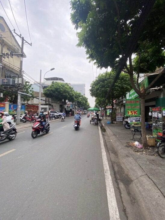 MẶT TIỀN ÂU DƯƠNG LÂN – KINH DOANH SẦM UẤT – NHỈNH 17 TỶ