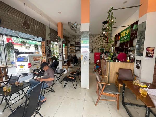 Bình Tân , Nhanh Còn ! QUÁN CAFE GÓC 2 MT ĐẸP LẮM , DT : 10m x 9m, MB thuê rẻ chỉ 12 tr /