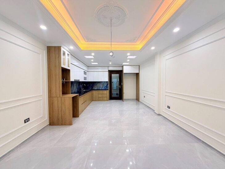 Bán nhà Ôtô tránh,Dân Trí Cao-Khu 7.2ha Vĩnh Phúc 48m/8T Thang máy,MT 4.2m 24.3 Tỷ