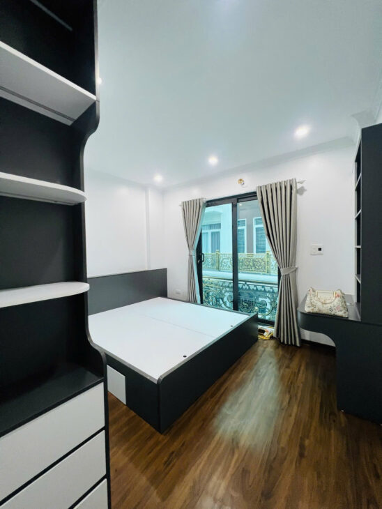 CHÍNH CHỦ BÁN NHÀ 6 TẦNG CỔ NHUẾ – LÔ GÓC, 58M2, CÓ THANG MÁY, FULL NT, Ô TÔ ĐỖ CỬA, SDCC