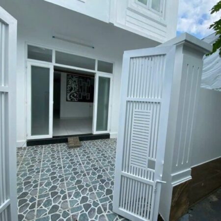 BÁN NHÀ 2 TẦNG HẺM Ô TÔ GÒ CHÙA PHƯỚNG TÂY NHA TRANG