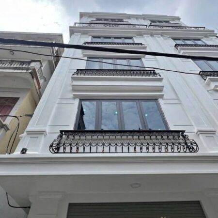 NHÀ MỚI ĐẸP 5 TẦNG – LÔ GÓC – SỔ VUÔNG ĐẸP – GẦN Ô TÔ – THÔNG KHU KĐT HINDO ROYAL P