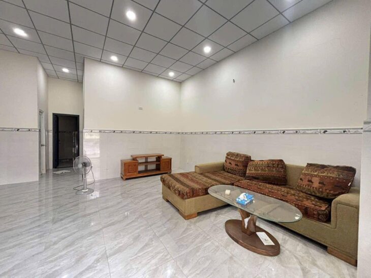 Bán nhà cấp 4 Lã Xuân Oai, Tăng A – 2PN– diện tích 70m² – 4,5 tỷ TL