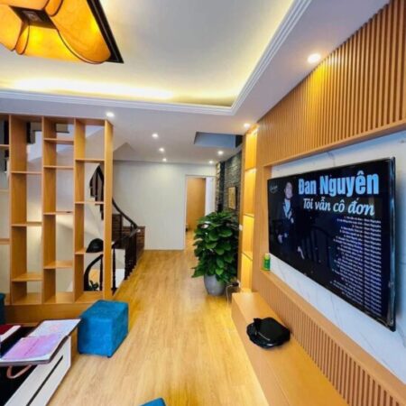 TUYỆT PHẨM TRUNG TÂM BA ĐÌNH – NHÀ ĐẸP Ở LUÔN – 5 TẦNG FULL NỘI THẤT- DÂN XÂY CHẮC CHẮN
