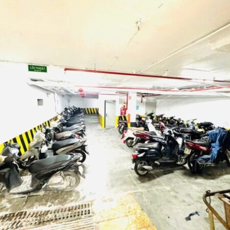 BÁN TÒA APARTMENT VÕ CHÍ CÔNG, TÂY HỒ – DÒNG TIỀN 5 TỶ/NĂM – LÔ GÓC 176M² x 9T CÓ HẦM