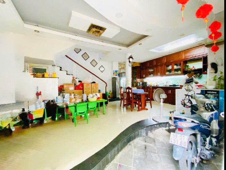 VỊ TRÍ SIÊU ĐẸP – P2 TÂN BÌNH – CUNG ĐƯỜNG THỜI TRANG – 4 TẦNG BTCT. NHỈNH 7 TỶ TL