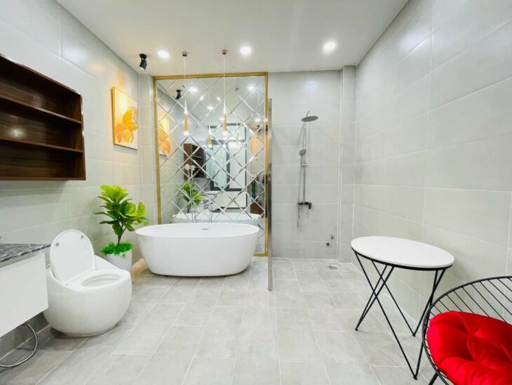 BÁN HXH 16m NGUYỄN CỬU VÂN sát Quận 1. DIỆN TÍCH: 942,2 (35,3Mx35M ). CẤP 4- CN: 950M2 – 180 TỶ