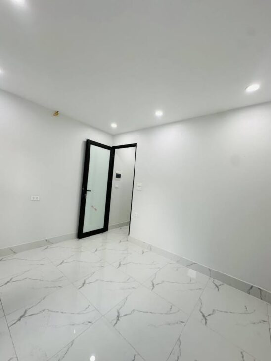 BÁN NHÀ NGỌC THỤY 30M– 5 TẦNG CHẮC CHẮN – GIÁ NHỈNH 5TỶ 🌟