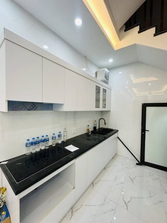 BÁN NHÀ NGỌC THỤY 30M– 5 TẦNG CHẮC CHẮN – GIÁ NHỈNH 5TỶ 🌟