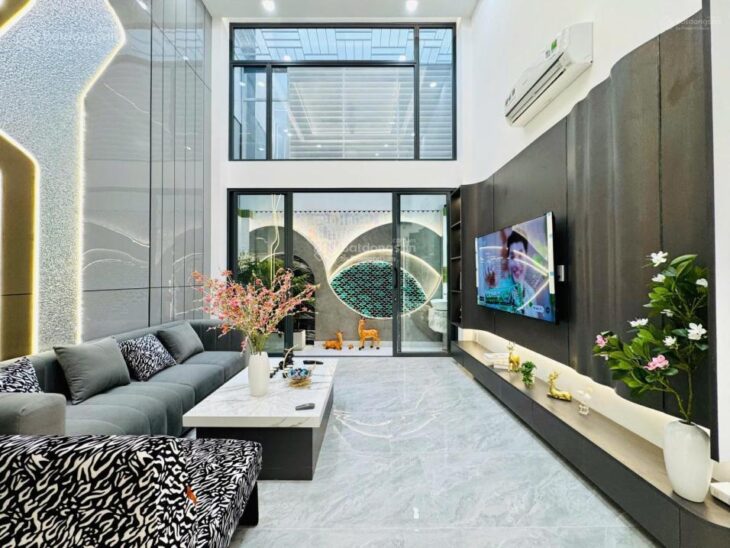 Bán quỹ đất Trường lưu, Thủ Đức. Quy mô 8579m2 có 2MT, có thể lên thổ cư hơn 5500m2
