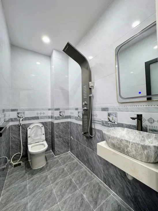 MẶT TIỀN ĐƯỜNG SỐ 4 BÌNH HƯNG HÒA A, BÌNH TÂN – 3 TẦNG, 3 PHÒNG NGỦ, 64M2 – GIÁ CHỈ 6.7 TỶ, SỔ ĐỎ