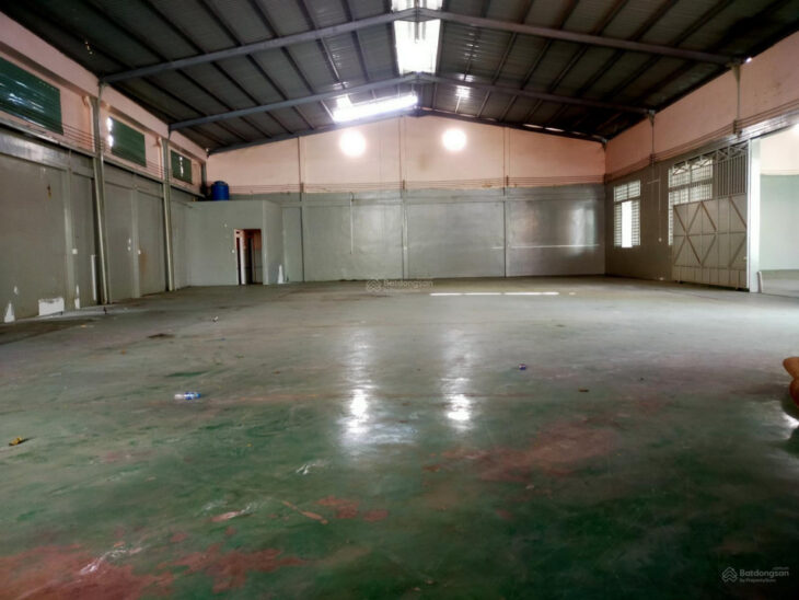 CHO THUÊ KHO XƯỞNG – ĐƯỜNG AO ĐÔI DT kho 1200m2 + sân 400m2 – 95 triệu/th, cont 40f vào, có PCCC