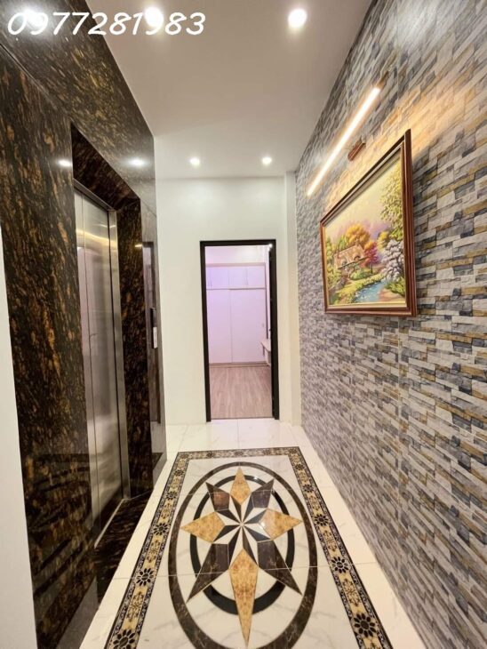 Nhà mới ĐH Thành ĐÔ, phân lô, vỉa hè, ga ra thang máy, giá 16.6 tỷ